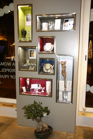 Purrl Maki e Art Gallery
