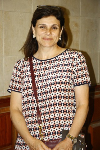 Mara Lawahda at Theatre Monot