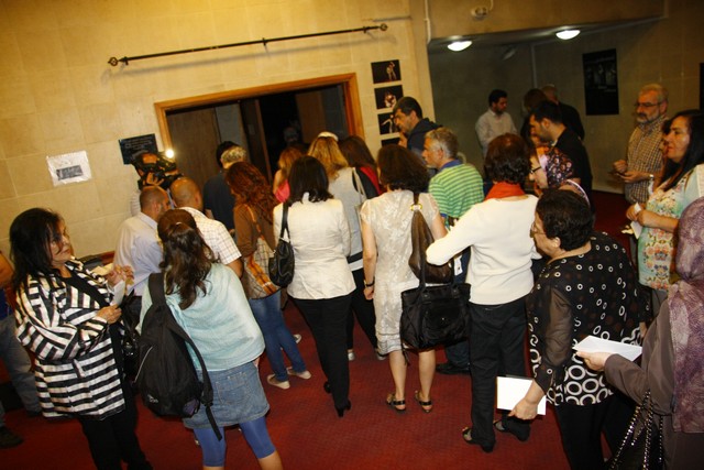 Mara Lawahda at Theatre Monot