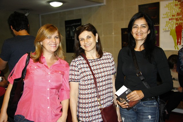 Mara Lawahda at Theatre Monot