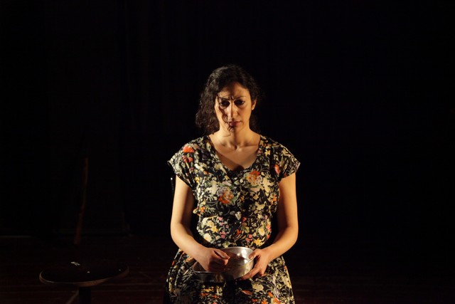 Mara Lawahda at Theatre Monot