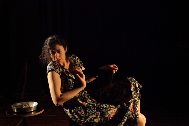 Mara Lawahda at Theatre Monot