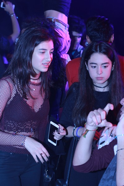 ESGB Seniors Mask Off Party