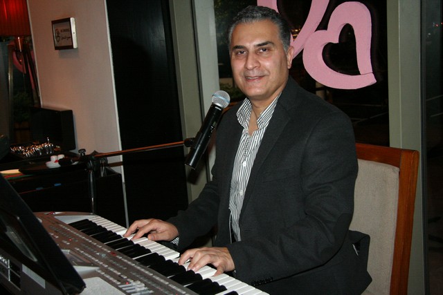 Valentine's at Caffe Mondo