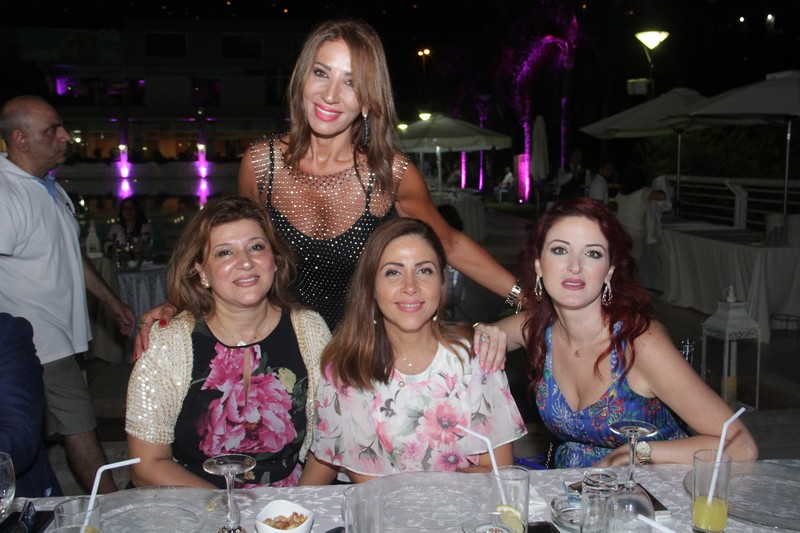 Mtayleb Country Club on Friday Night
