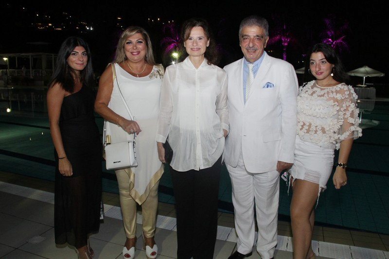 Mtayleb Country Club on Friday Night