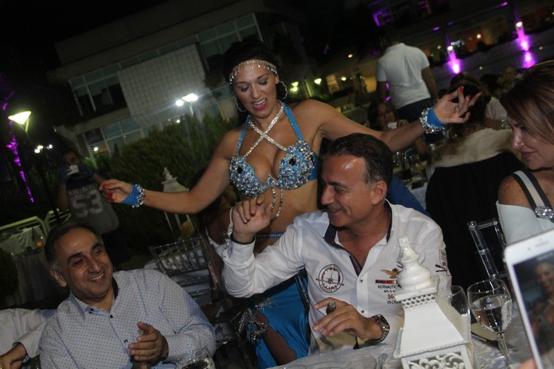 Mtayleb Country Club on Friday Night