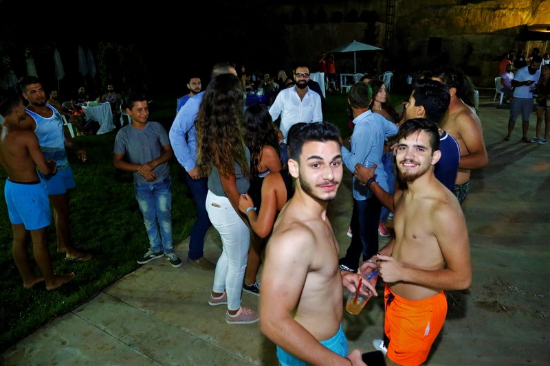 2017's Largest Pool party