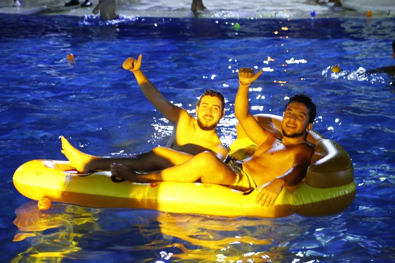 2017's Largest Pool party