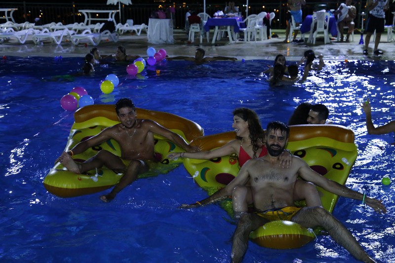 2017's Largest Pool party