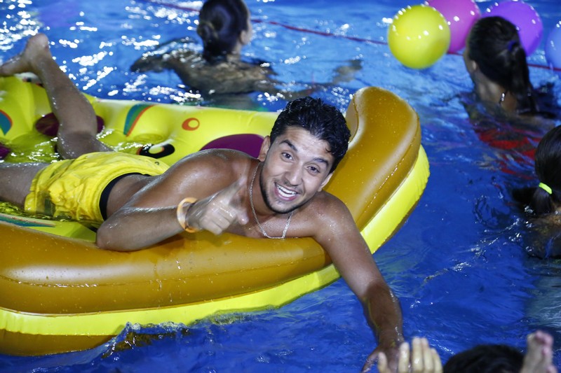 2017's Largest Pool party