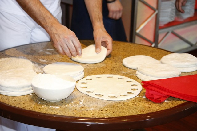 Acrobatic Pizzaiolo Show
