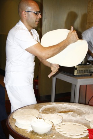 Acrobatic Pizzaiolo Show