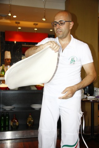 Acrobatic Pizzaiolo Show