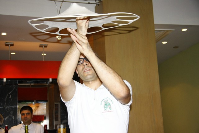 Acrobatic Pizzaiolo Show