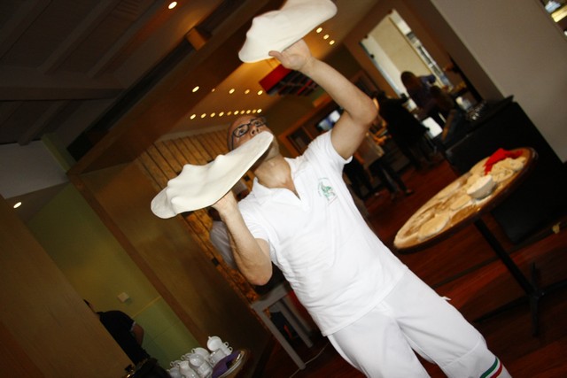 Acrobatic Pizzaiolo Show
