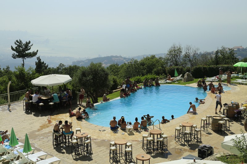 Kickoff Summer Pool Party