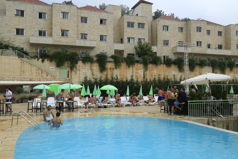 Kickoff Summer Pool Party