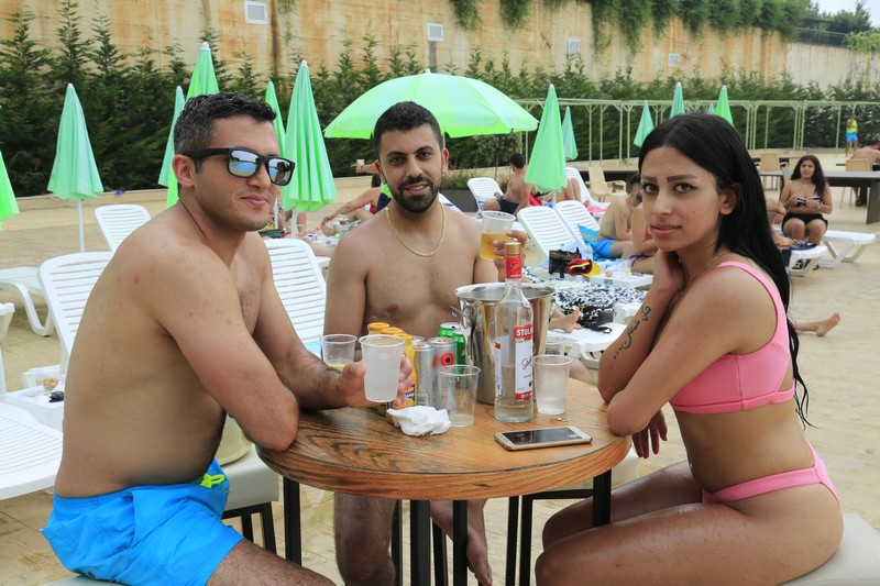 Kickoff Summer Pool Party