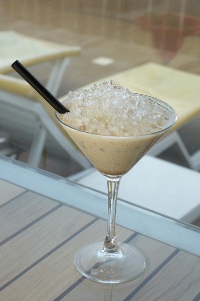 Cocktail Day by the pool at Princessa Hotel