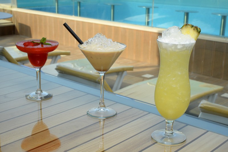 Cocktail Day by the pool at Princessa Hotel