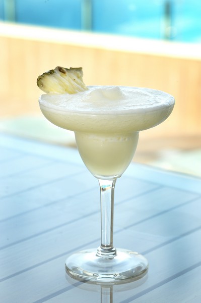 Cocktail Day by the pool at Princessa Hotel