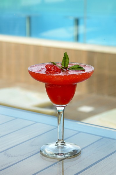 Cocktail Day by the pool at Princessa Hotel