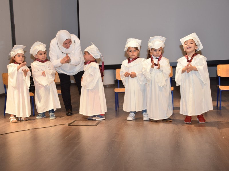 Rawdat Al Dolphin School Graduation