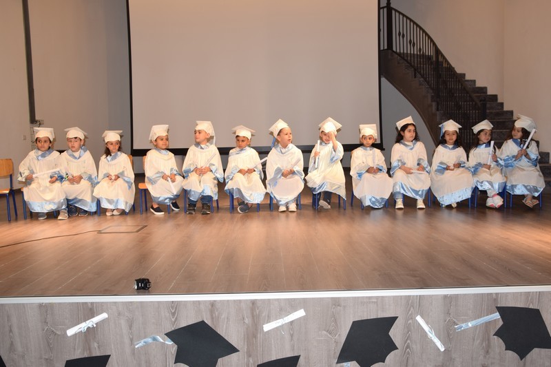 Rawdat Al Dolphin School Graduation
