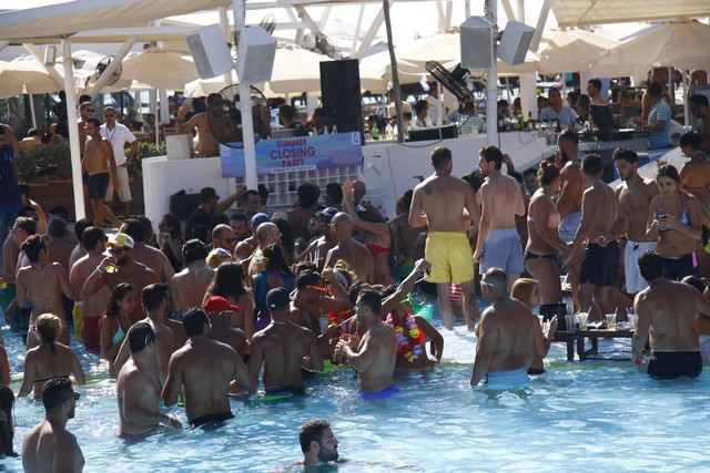 Riviera Summer Closing Party
