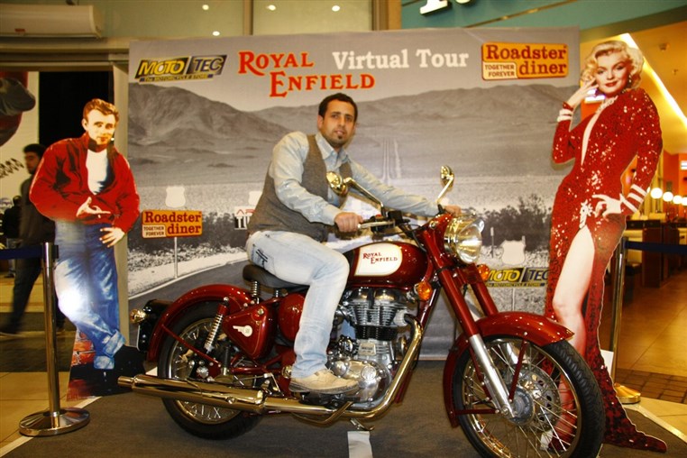 Roadster ROYAL ENFIELD Virtual Tour