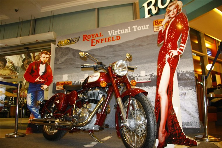 Roadster ROYAL ENFIELD Virtual Tour