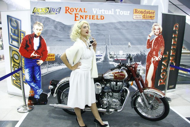 Roadster ROYAL ENFIELD Virtual Tour