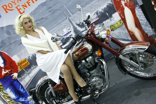 Roadster ROYAL ENFIELD Virtual Tour