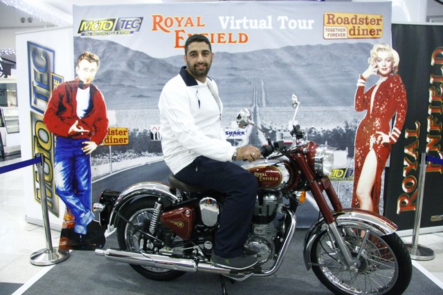 Roadster ROYAL ENFIELD Virtual Tour