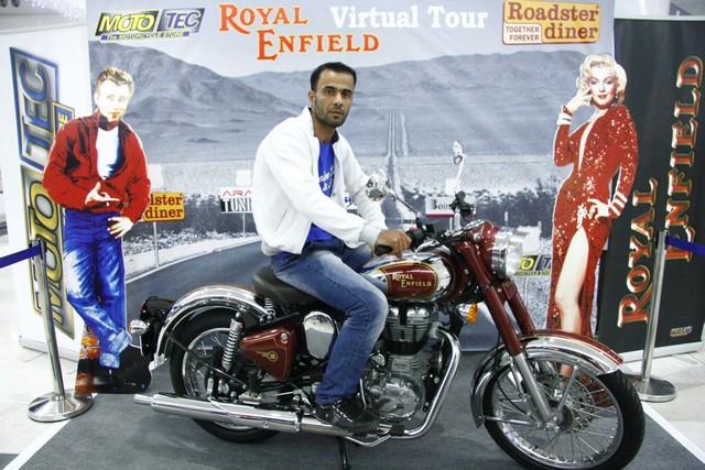 Roadster ROYAL ENFIELD Virtual Tour