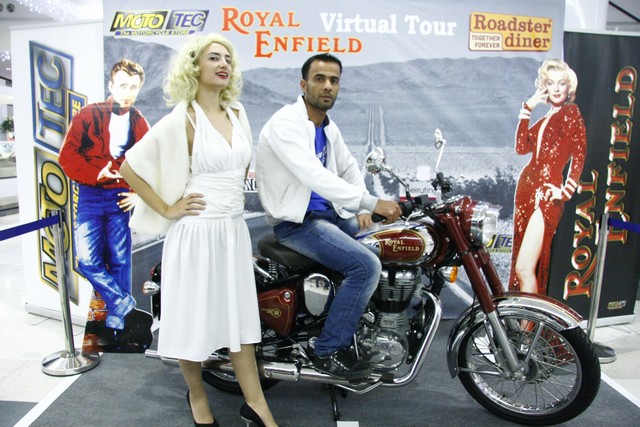 Roadster ROYAL ENFIELD Virtual Tour
