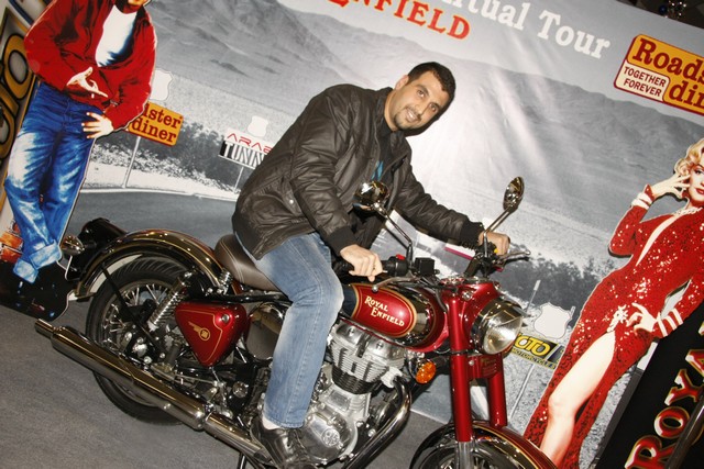 Roadster ROYAL ENFIELD Virtual Tour