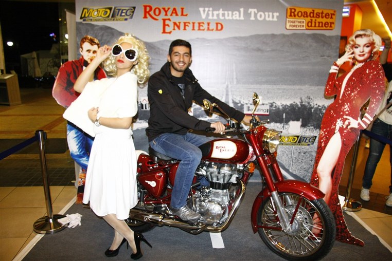 Roadster ROYAL ENFIELD Virtual Tour