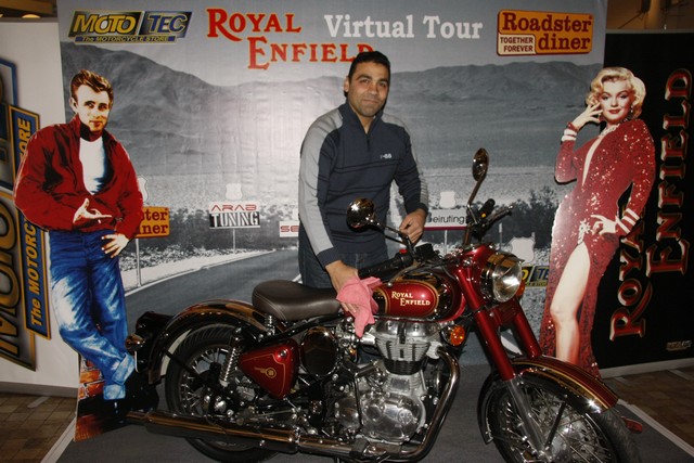Roadster ROYAL ENFIELD Virtual Tour