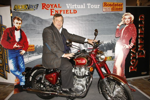 Roadster ROYAL ENFIELD Virtual Tour