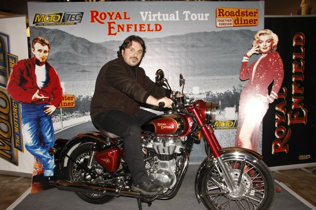 Roadster ROYAL ENFIELD Virtual Tour