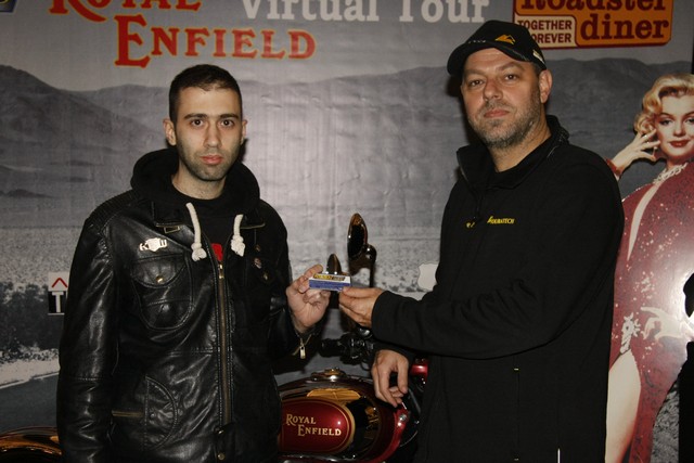 Roadster ROYAL ENFIELD Virtual Tour