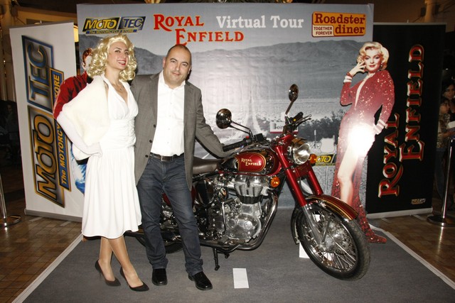 Roadster ROYAL ENFIELD Virtual Tour