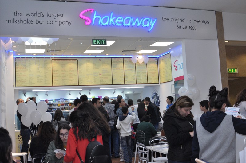 Opening of Shakeaway at CityMall