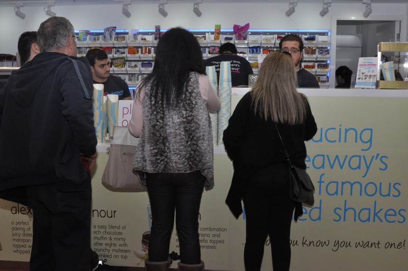 Opening of Shakeaway at CityMall