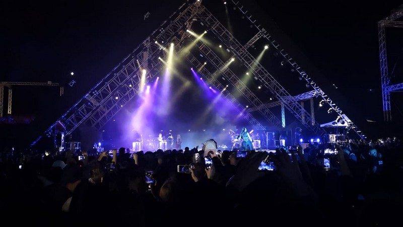 Shakira at Cedars Festival