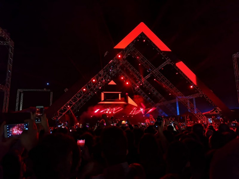 Shakira at Cedars Festival