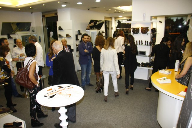 Shoe Box function of Fashion and Fun