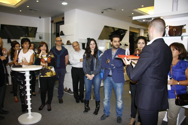 Shoe Box function of Fashion and Fun